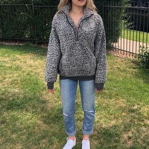 Soft grey Sherpa with zipper